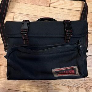 Le Mans Padded Square Black Camera bag